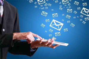 Sử dụng phần mềm trực tuyến gửi Email hàng loạt